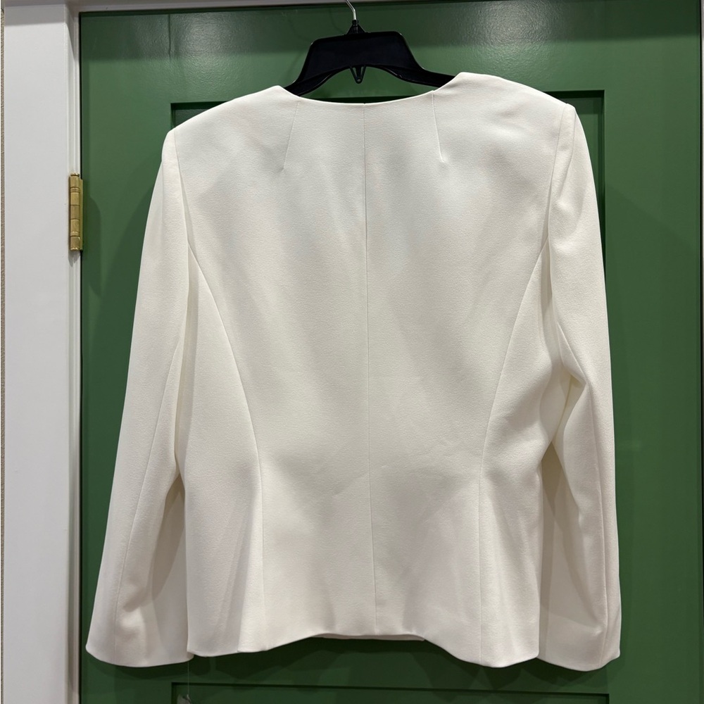 Preston & York White Blazer - Picture 9 of 12